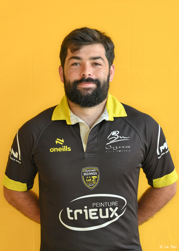 https://bizanosrugby.fr/wp-content/uploads/2025/11/CAMBES_Yohan.jpg